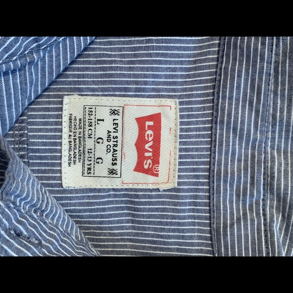 Levis Button-down - Picture 3 of 3